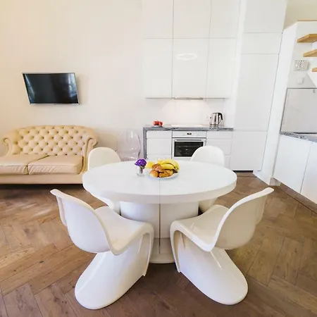 Gates Of Dawn Classical Loft - Heart Of Old Town Apartment Wilna