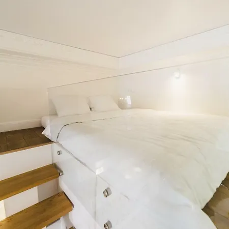 Apartment Gates Of Dawn Classical Loft - Heart Of Old Town *